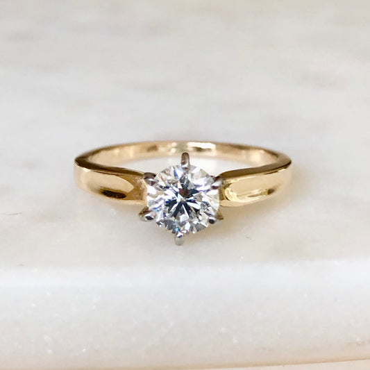 Anillo de Compromiso Vintage de 0.75 Ct, en Oro Amarillo y Platino de 18 Kilates con Diamante Central de 0,75 Ct