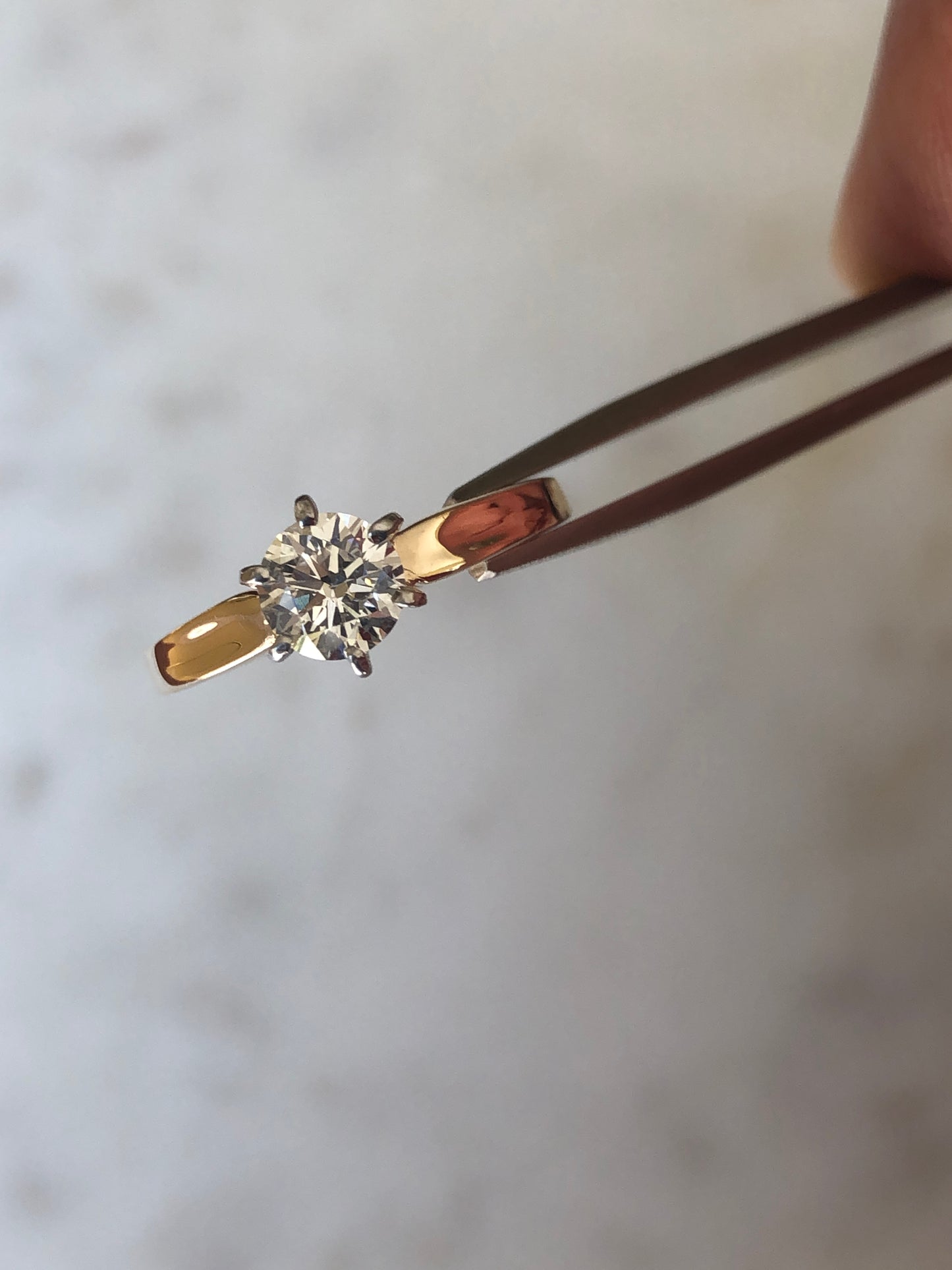 Anillo de Compromiso Vintage de 0.75 Ct, en Oro Amarillo y Platino de 18 Kilates con Diamante Central de 0,75 Ct
